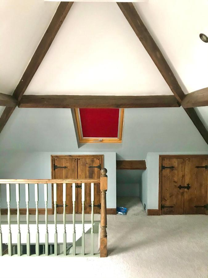Charming 3 Bedroom House With A Warmth Character Glyn Neath Buitenkant foto